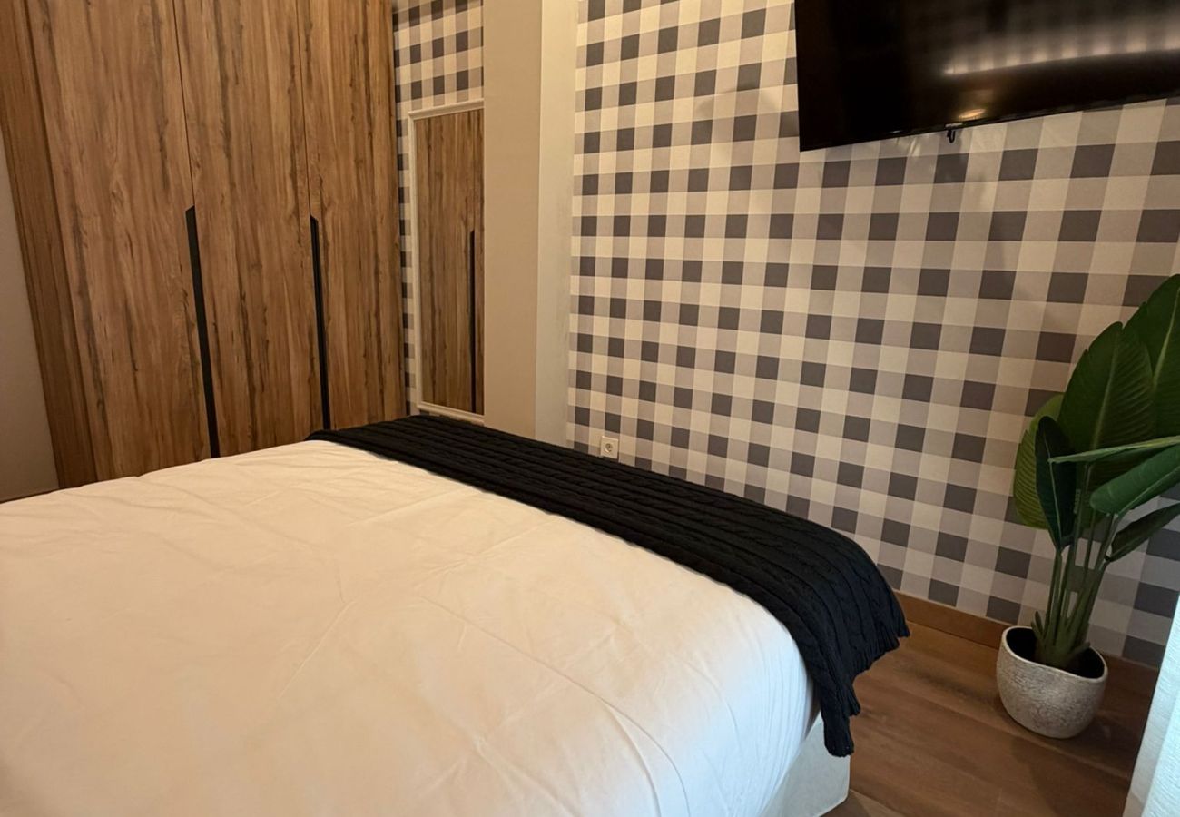 Apartahotel en Soria - 34 COLLADO 4ºB